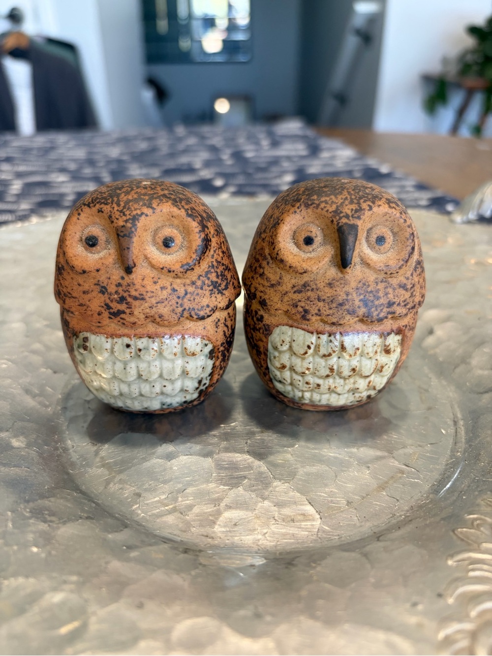 Ceramic OWL salt and pepper shakers